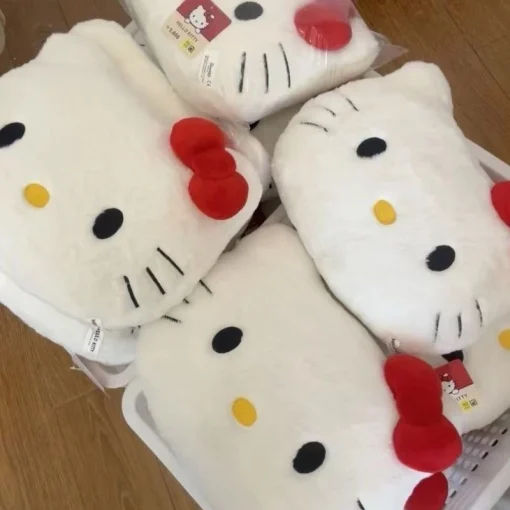 gau-bong-hellp-kitty-cute